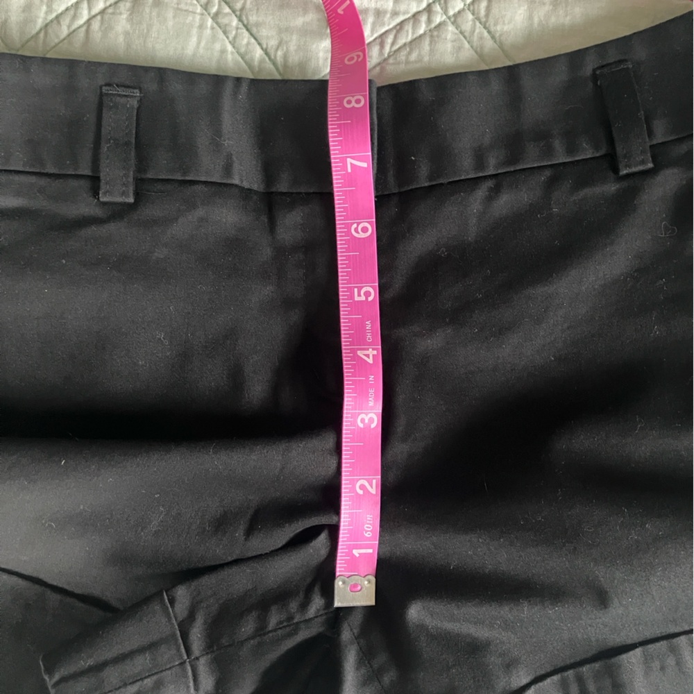 Express Shorts - Picture 8 of 9